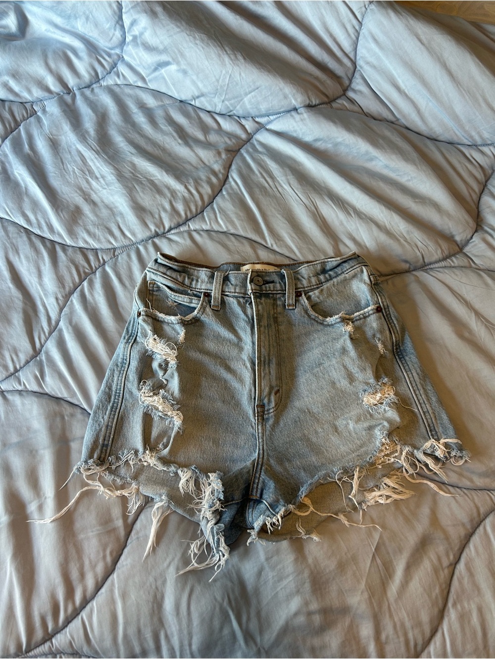 Abercrombie & Fitch Ultra High Rise Mom Short Curve Love